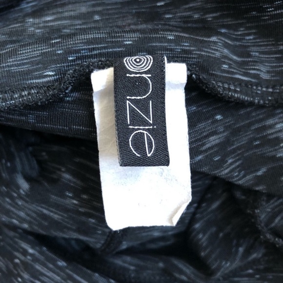 Onzie Spacedye Weave Yoga Capri Leggings NWOT - Picture 4 of 7